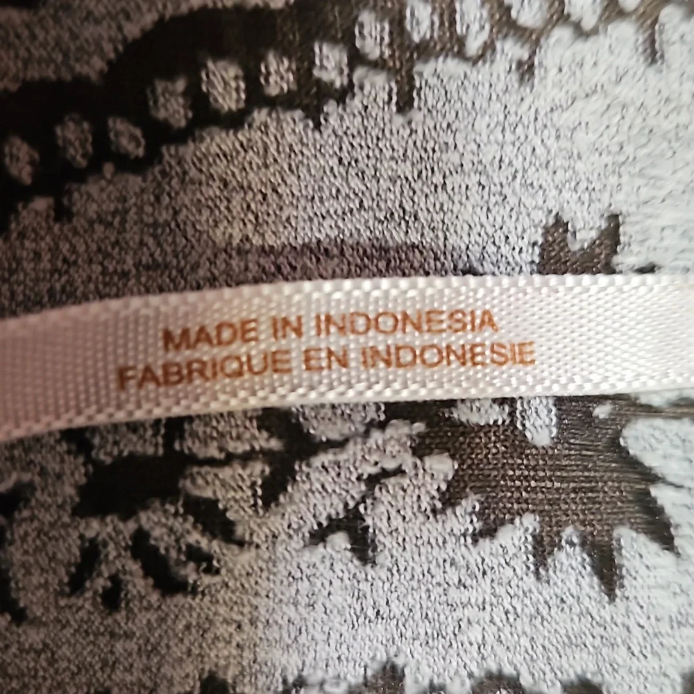 Free People see through lace Boho Cami - Picture 5 of 7